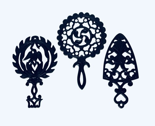 Lot vintage black cast - ,