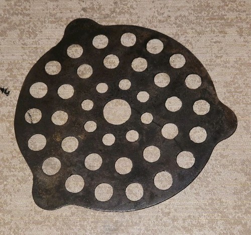 Vtg cast iron trivet - iron, wood